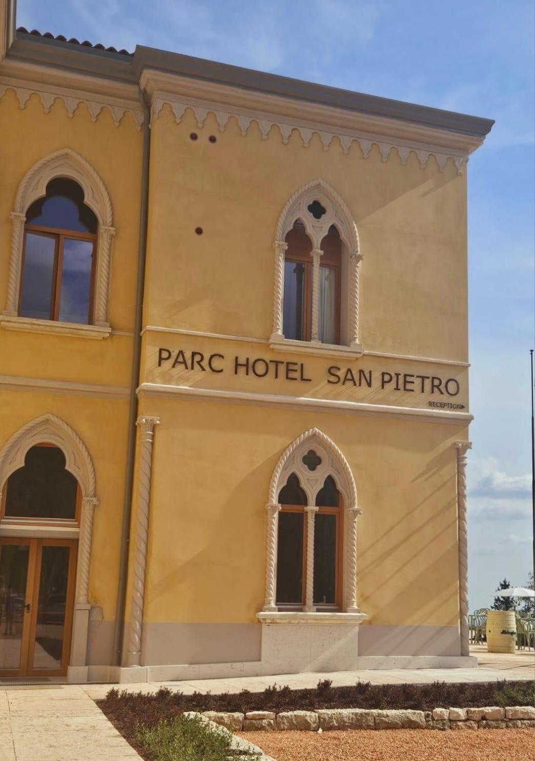 Parc Hotel San Pietro Spiazzi Di Caprino Екстериор снимка